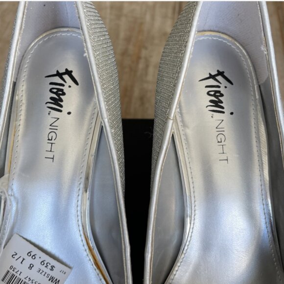 NEW WOMEN'S SIZE 8 .5 SILVER SPARKLE FIONI NIGHT HIGH HEEL SHOES - Picture 8 of 12
